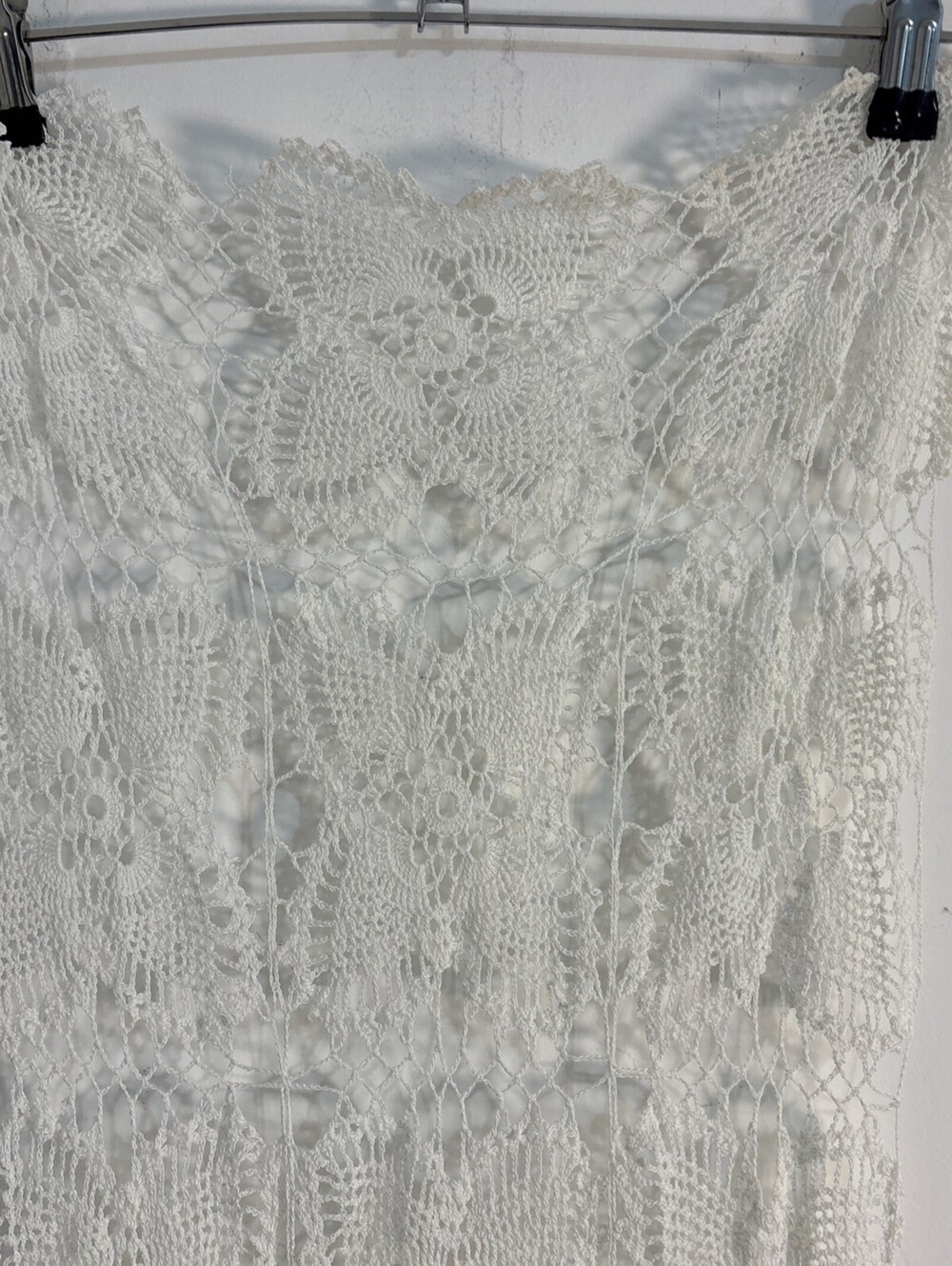Vintage White Crochet Lace Table Runner Dresser Scarf 52" x 12" Excellent Cond